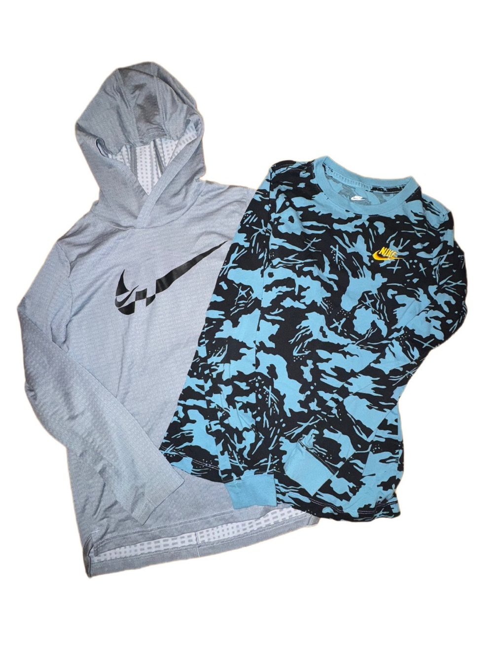 The Nike Tee Long Sleeve Shirt and Nike Hoodie Boys Size Large